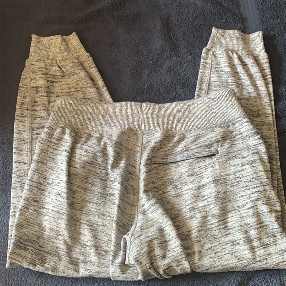 Athleta Gray/Black Marbled Capri Athletic Pants S - Picture 3 of 5